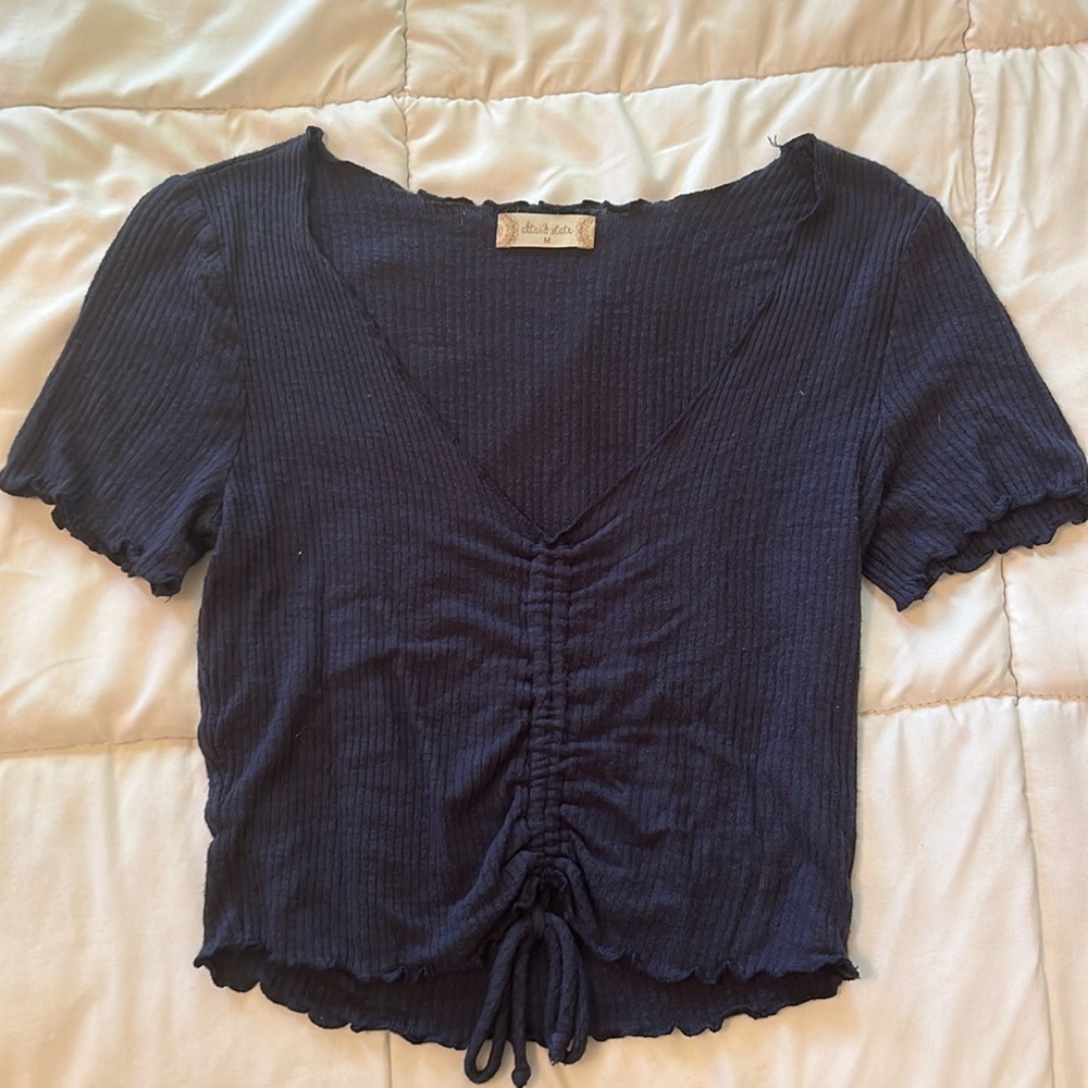 Altar'd state size medium cropped t-shirt hardly worn